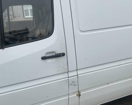 Белый Мерседес Sprinter, объемом двигателя 2.2 л и пробегом 375 тыс. км за 5500 $, фото 15 на Automoto.ua