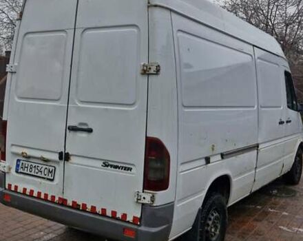 Белый Мерседес Sprinter, объемом двигателя 2.15 л и пробегом 511 тыс. км за 6000 $, фото 4 на Automoto.ua