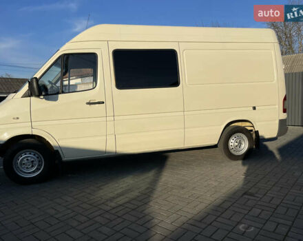 Белый Мерседес Sprinter, объемом двигателя 2.7 л и пробегом 545 тыс. км за 11400 $, фото 2 на Automoto.ua