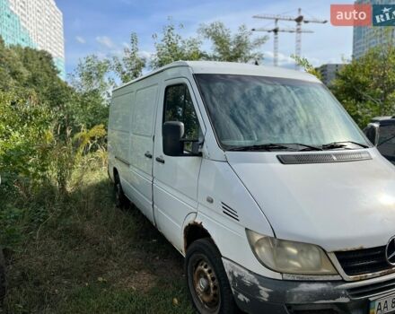 Белый Мерседес Sprinter, объемом двигателя 2.1 л и пробегом 428 тыс. км за 6900 $, фото 3 на Automoto.ua