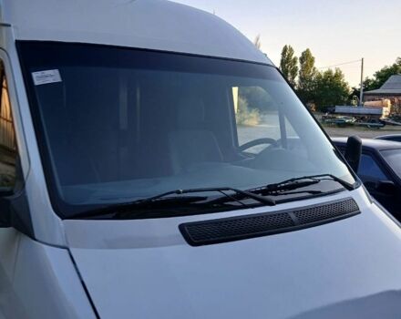 Белый Мерседес Sprinter, объемом двигателя 2.7 л и пробегом 410 тыс. км за 9000 $, фото 3 на Automoto.ua