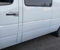 Белый Мерседес Sprinter, объемом двигателя 2.7 л и пробегом 410 тыс. км за 9000 $, фото 4 на Automoto.ua