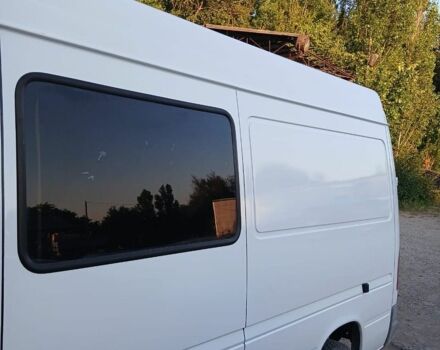 Белый Мерседес Sprinter, объемом двигателя 2.7 л и пробегом 410 тыс. км за 9000 $, фото 6 на Automoto.ua