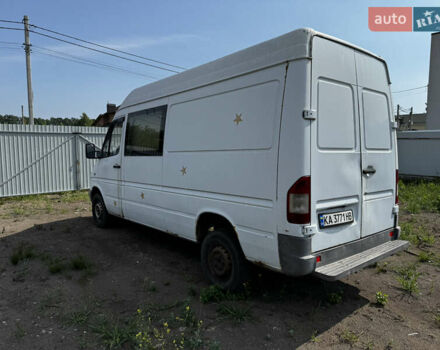 Белый Мерседес Sprinter, объемом двигателя 2.15 л и пробегом 458 тыс. км за 5100 $, фото 4 на Automoto.ua