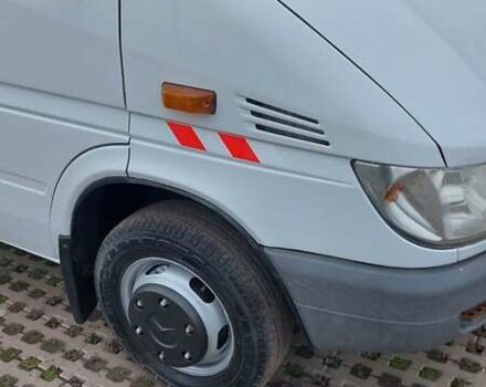 Белый Мерседес Sprinter, объемом двигателя 2.7 л и пробегом 538 тыс. км за 16999 $, фото 5 на Automoto.ua