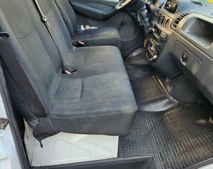 Білий Мерседес Sprinter, об'ємом двигуна 2.1 л та пробігом 350 тис. км за 6000 $, фото 16 на Automoto.ua