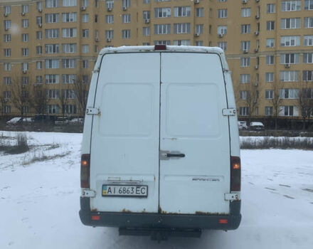Белый Мерседес Sprinter, объемом двигателя 2.15 л и пробегом 623 тыс. км за 7200 $, фото 4 на Automoto.ua
