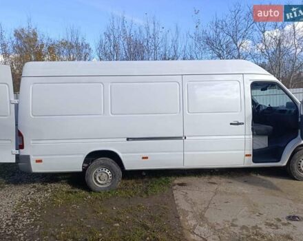 Белый Мерседес Sprinter, объемом двигателя 2.15 л и пробегом 822 тыс. км за 8500 $, фото 6 на Automoto.ua