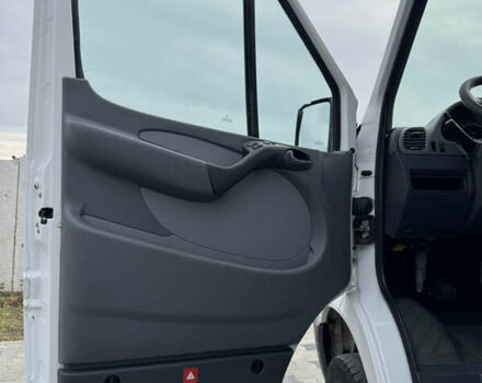 Білий Мерседес Sprinter, об'ємом двигуна 2.69 л та пробігом 427 тис. км за 15100 $, фото 12 на Automoto.ua