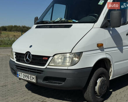 Білий Мерседес Sprinter, об'ємом двигуна 2.7 л та пробігом 450 тис. км за 17000 $, фото 14 на Automoto.ua
