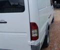 Белый Мерседес Sprinter, объемом двигателя 2.2 л и пробегом 400 тыс. км за 12500 $, фото 3 на Automoto.ua