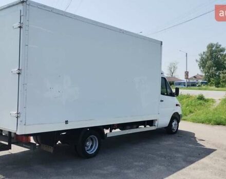 Белый Мерседес Sprinter, объемом двигателя 2.2 л и пробегом 474 тыс. км за 12500 $, фото 7 на Automoto.ua