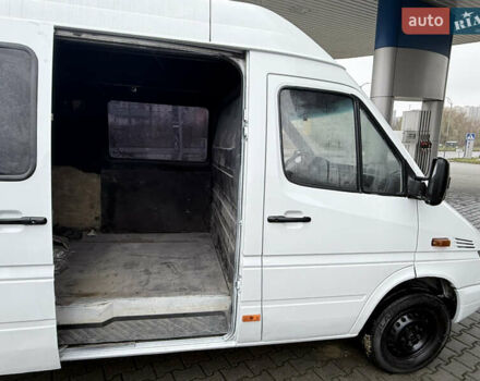 Белый Мерседес Sprinter, объемом двигателя 2.15 л и пробегом 480 тыс. км за 7200 $, фото 27 на Automoto.ua