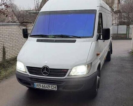 Белый Мерседес Sprinter, объемом двигателя 2.1 л и пробегом 833 тыс. км за 13900 $, фото 1 на Automoto.ua