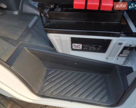 Белый Мерседес Sprinter, объемом двигателя 0 л и пробегом 298 тыс. км за 16500 $, фото 10 на Automoto.ua