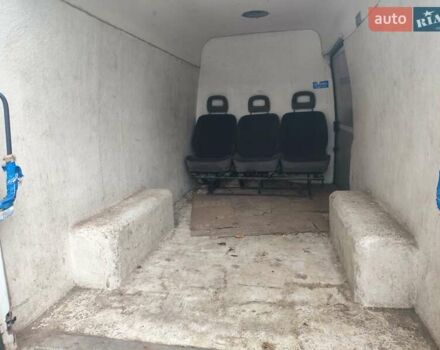 Белый Мерседес Sprinter, объемом двигателя 2.15 л и пробегом 400 тыс. км за 6300 $, фото 18 на Automoto.ua