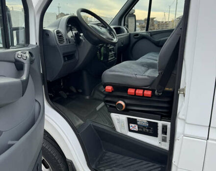 Білий Мерседес Sprinter, об'ємом двигуна 2.69 л та пробігом 427 тис. км за 15100 $, фото 7 на Automoto.ua