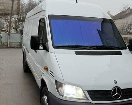 Белый Мерседес Sprinter, объемом двигателя 2.1 л и пробегом 833 тыс. км за 13900 $, фото 2 на Automoto.ua