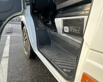 Белый Мерседес Sprinter, объемом двигателя 2.15 л и пробегом 400 тыс. км за 8000 $, фото 44 на Automoto.ua