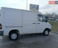 Белый Мерседес Sprinter, объемом двигателя 2.2 л и пробегом 400 тыс. км за 4700 $, фото 6 на Automoto.ua