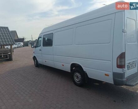 Белый Мерседес Sprinter, объемом двигателя 2.7 л и пробегом 630 тыс. км за 9000 $, фото 11 на Automoto.ua