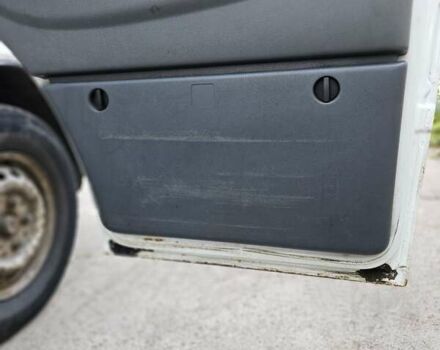 Білий Мерседес Sprinter, об'ємом двигуна 2.1 л та пробігом 350 тис. км за 6000 $, фото 9 на Automoto.ua