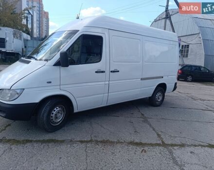 Белый Мерседес Sprinter, объемом двигателя 2.15 л и пробегом 376 тыс. км за 7200 $, фото 1 на Automoto.ua