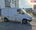 Белый Мерседес Sprinter, объемом двигателя 2.1 л и пробегом 300 тыс. км за 3500 $, фото 3 на Automoto.ua