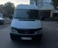 Белый Мерседес Sprinter, объемом двигателя 2.2 л и пробегом 400 тыс. км за 9000 $, фото 2 на Automoto.ua