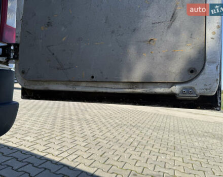 Білий Мерседес Sprinter, об'ємом двигуна 2.7 л та пробігом 450 тис. км за 17000 $, фото 35 на Automoto.ua