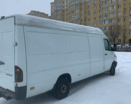 Белый Мерседес Sprinter, объемом двигателя 2.15 л и пробегом 623 тыс. км за 7200 $, фото 3 на Automoto.ua