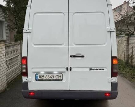 Белый Мерседес Sprinter, объемом двигателя 2.1 л и пробегом 833 тыс. км за 13900 $, фото 7 на Automoto.ua