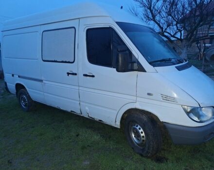 Белый Мерседес Sprinter, объемом двигателя 2.1 л и пробегом 350 тыс. км за 4999 $, фото 1 на Automoto.ua