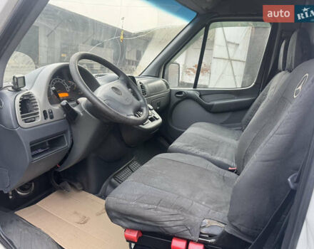 Білий Мерседес Sprinter, об'ємом двигуна 2.15 л та пробігом 575 тис. км за 11800 $, фото 12 на Automoto.ua