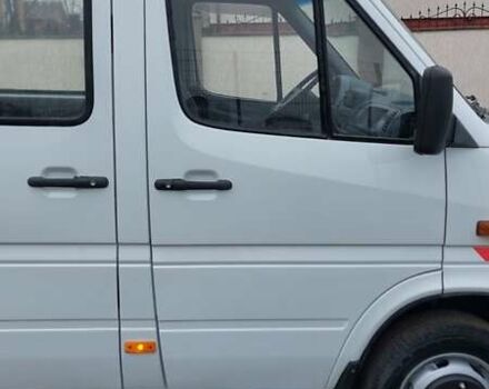Белый Мерседес Sprinter, объемом двигателя 2.7 л и пробегом 538 тыс. км за 16999 $, фото 71 на Automoto.ua