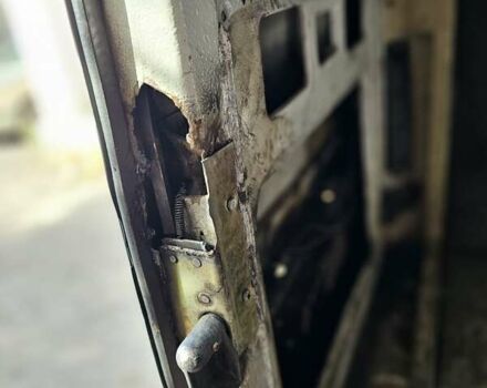 Білий Мерседес Sprinter, об'ємом двигуна 2.1 л та пробігом 350 тис. км за 6000 $, фото 38 на Automoto.ua