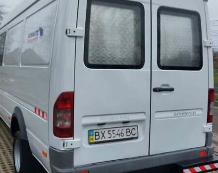 Белый Мерседес Sprinter, объемом двигателя 2.7 л и пробегом 538 тыс. км за 16999 $, фото 19 на Automoto.ua
