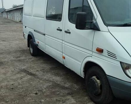 Белый Мерседес Sprinter, объемом двигателя 2.15 л и пробегом 430 тыс. км за 10700 $, фото 1 на Automoto.ua