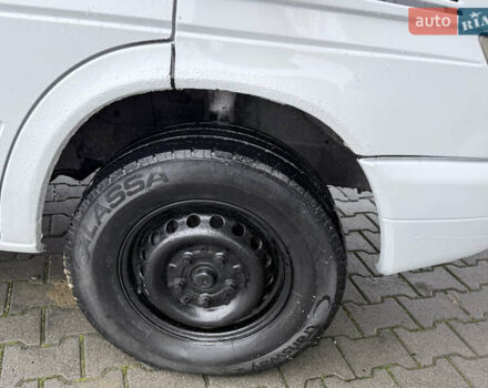 Белый Мерседес Sprinter, объемом двигателя 2.15 л и пробегом 480 тыс. км за 7200 $, фото 6 на Automoto.ua