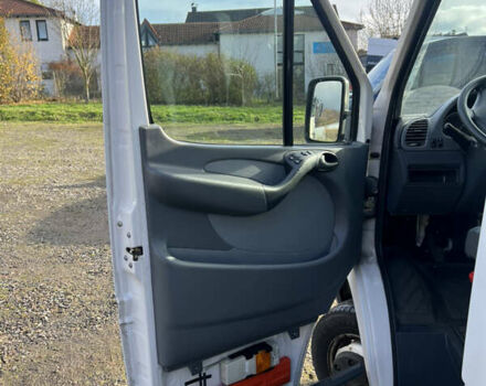 Белый Мерседес Sprinter, объемом двигателя 0 л и пробегом 73 тыс. км за 24900 $, фото 16 на Automoto.ua