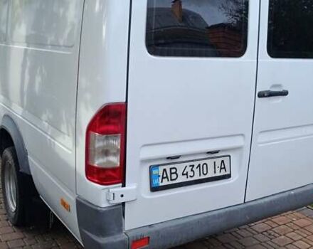 Белый Мерседес Sprinter, объемом двигателя 2.2 л и пробегом 400 тыс. км за 12500 $, фото 6 на Automoto.ua