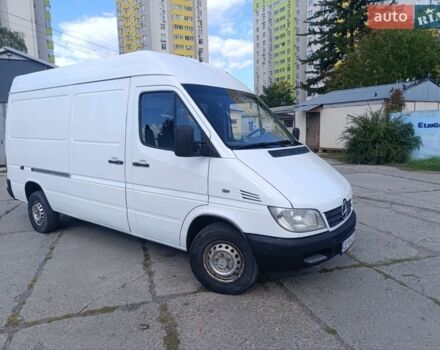 Белый Мерседес Sprinter, объемом двигателя 2.15 л и пробегом 376 тыс. км за 7200 $, фото 7 на Automoto.ua