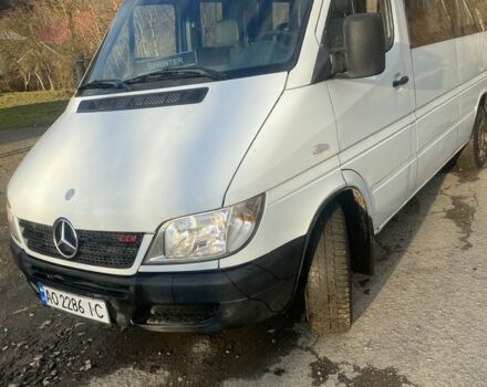 Белый Мерседес Sprinter, объемом двигателя 2.1 л и пробегом 407 тыс. км за 7300 $, фото 2 на Automoto.ua