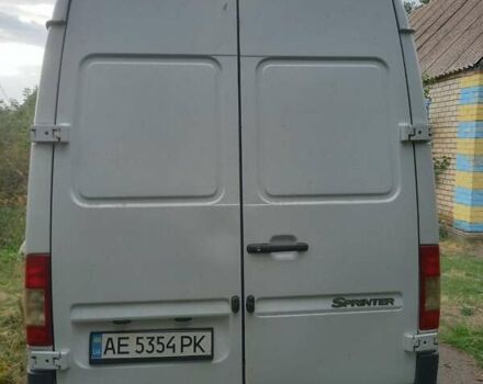 Білий Мерседес Sprinter, об'ємом двигуна 2.7 л та пробігом 400 тис. км за 10000 $, фото 4 на Automoto.ua