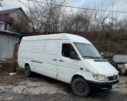 Белый Мерседес Sprinter, объемом двигателя 2.2 л и пробегом 350 тыс. км за 6700 $, фото 9 на Automoto.ua