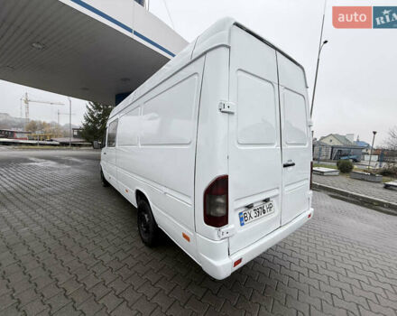 Белый Мерседес Sprinter, объемом двигателя 2.15 л и пробегом 480 тыс. км за 7200 $, фото 13 на Automoto.ua