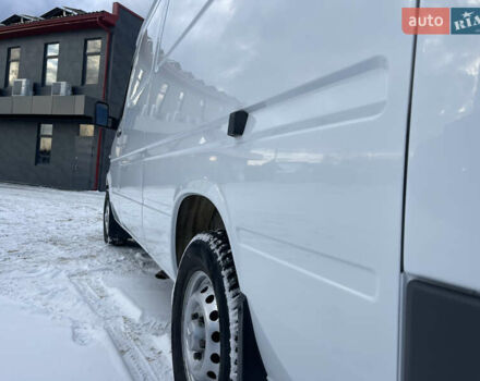 Белый Мерседес Sprinter, объемом двигателя 2.2 л и пробегом 375 тыс. км за 9800 $, фото 10 на Automoto.ua