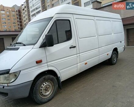 Белый Мерседес Sprinter, объемом двигателя 2.15 л и пробегом 350 тыс. км за 8500 $, фото 6 на Automoto.ua