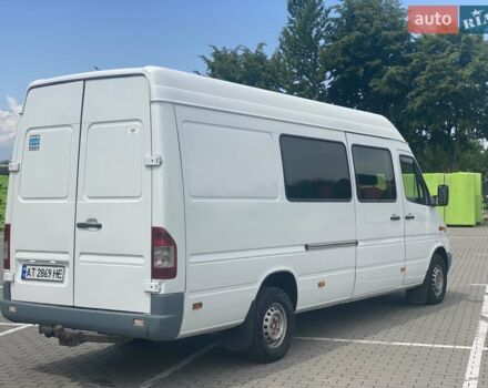 Белый Мерседес Sprinter, объемом двигателя 2.2 л и пробегом 480 тыс. км за 12000 $, фото 4 на Automoto.ua