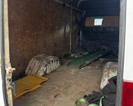 Белый Мерседес Sprinter, объемом двигателя 2.15 л и пробегом 450 тыс. км за 11000 $, фото 24 на Automoto.ua